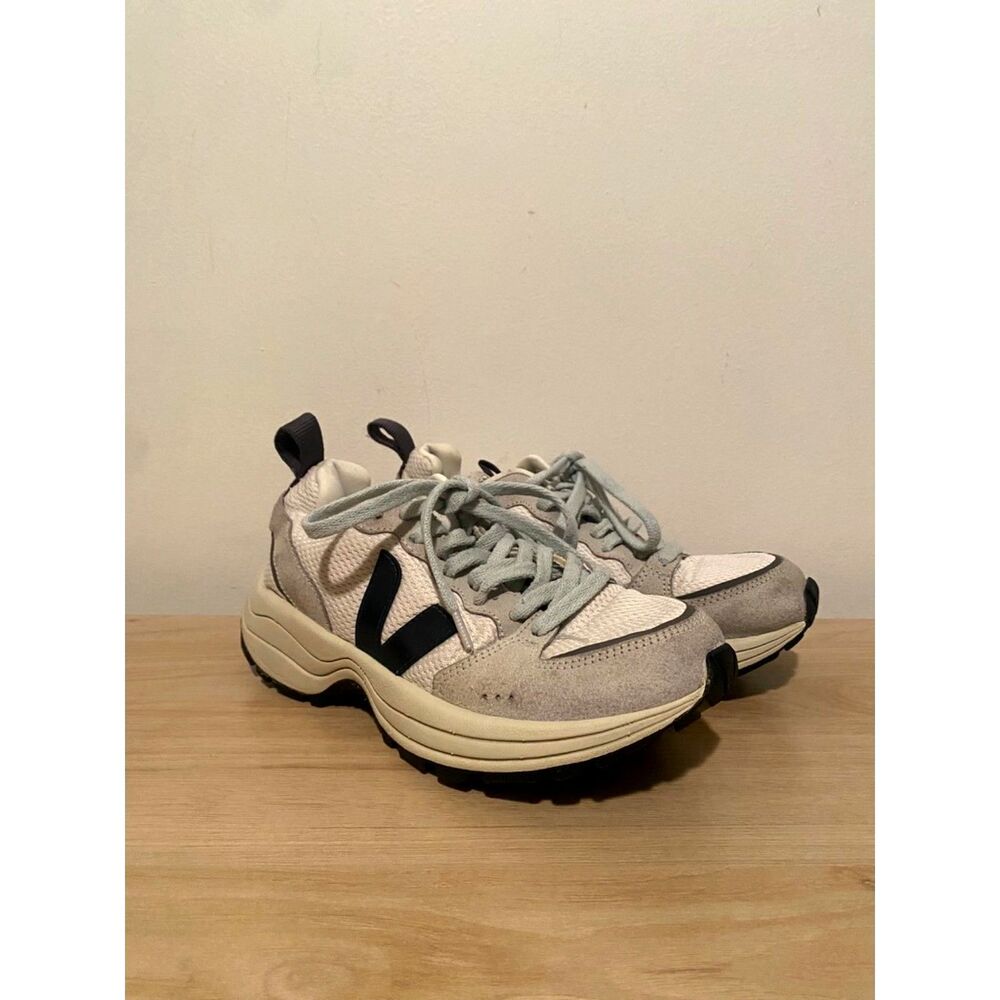 Veja Trail Sneakers – Women’s ~7–7.5 (Approx)